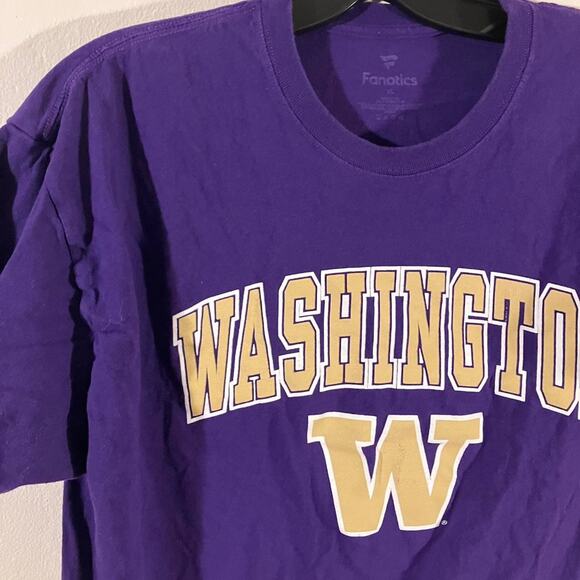 Fanatics University of Washington Huskies Purple and Gold Graphic Tee - Picture 2 of 5